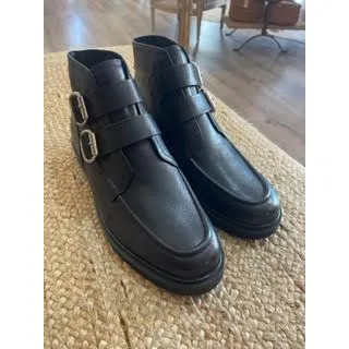 Globe-Mo Buckle Boots