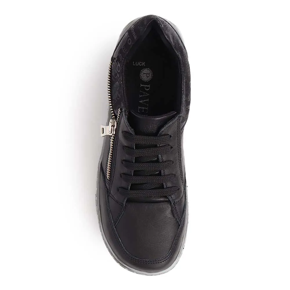 Lace-Up Trainers - LUCK39027 / 326 312