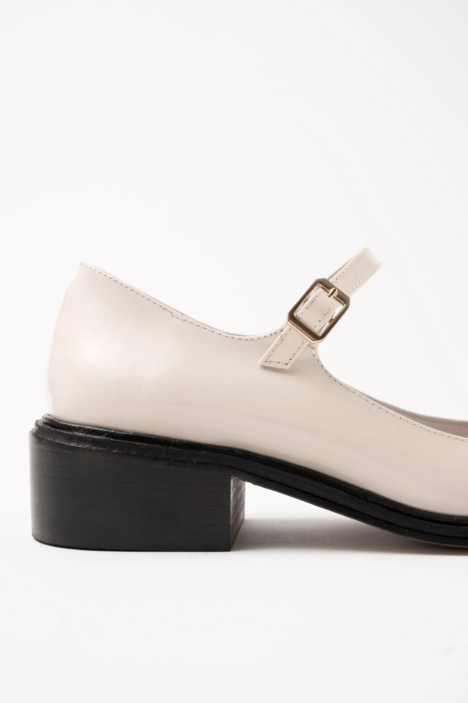 PENELOPE - White Polished Leather Babies