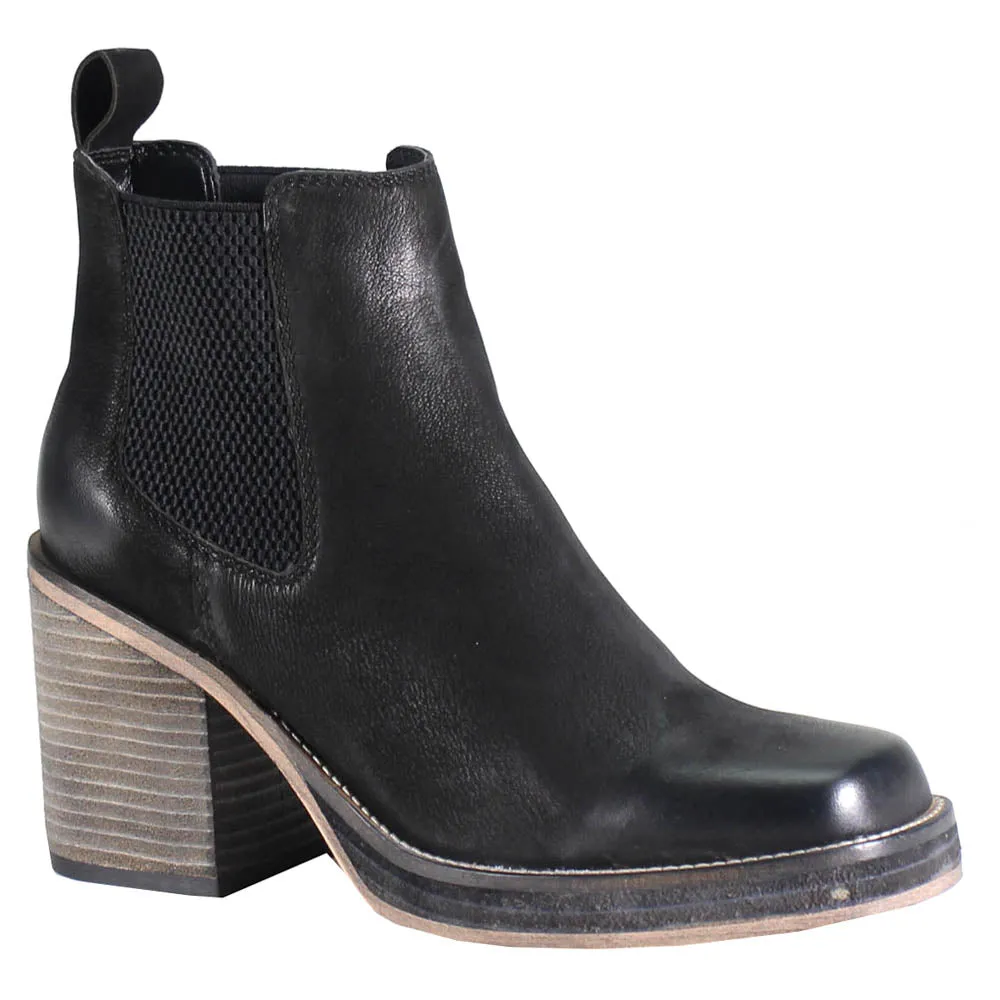 Ser Eeta Square Toe Platform Booties