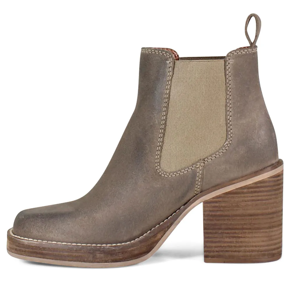 Ser Eeta Square Toe  Platform Booties