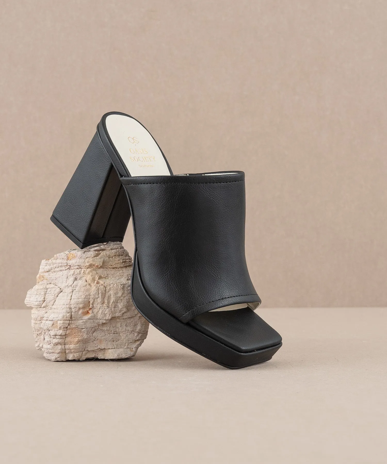 The Vivienne Black | Slip On Platform heel